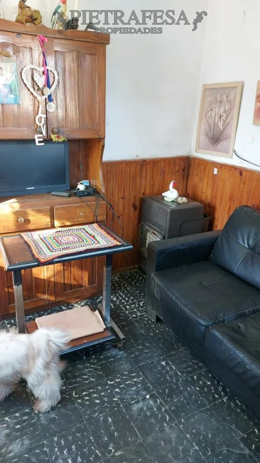 Casa ID.8866 - 2 casas en venta con renta!!, 4 dormitorios, 2 baños, fondo, gje-Paso de las Duranas