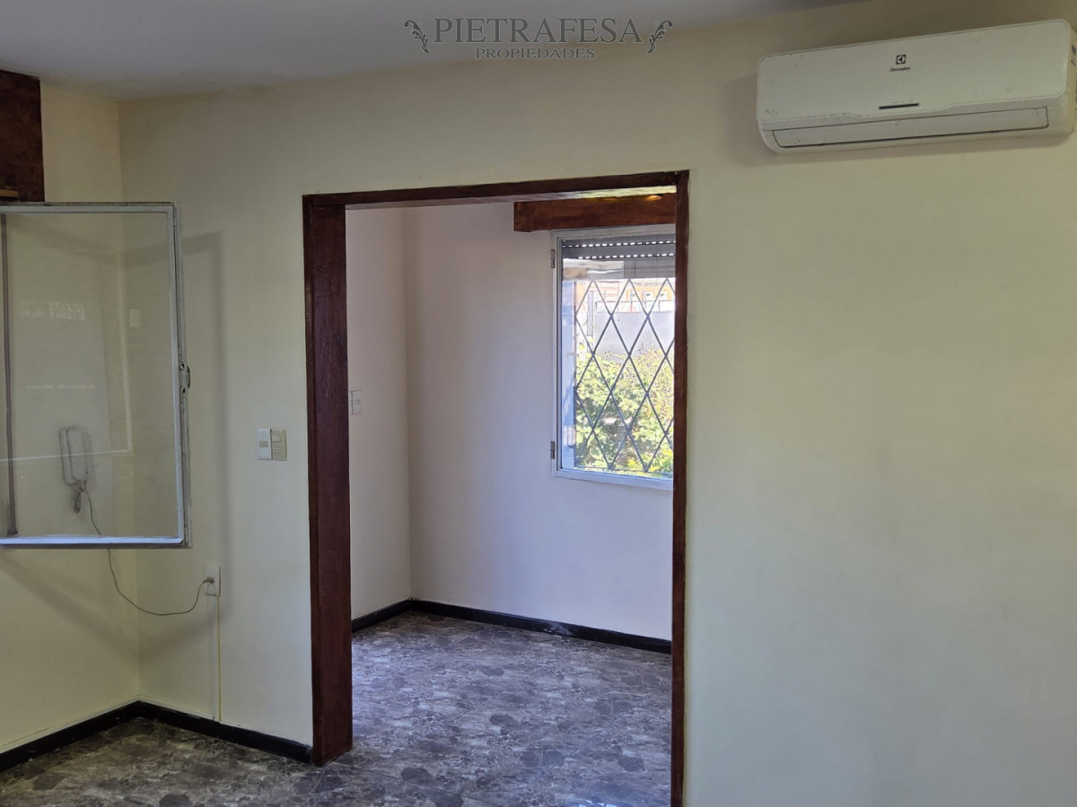 Casa ID.15281 - Casa en venta con renta, 2 dormitorios, azotea-Aires Puros