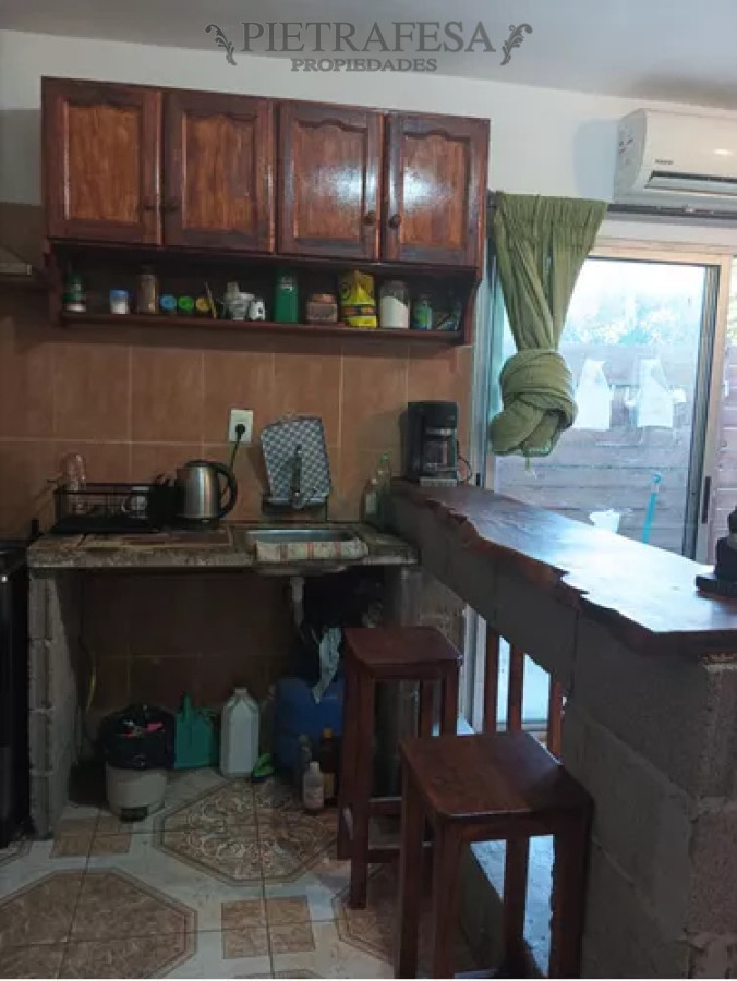 Casa ID.12701 - Casa en venta, 8dormitorios, 2baños, patio, cochera, piscina. El Pinar.