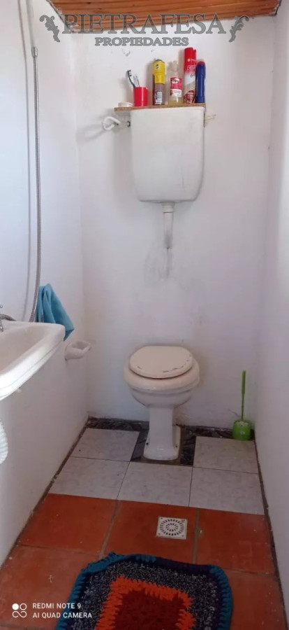 Casa ID.5826 - Casa en venta con renta 2 dormitorios, 2 baños y azotea con parrillero-Juan Arteaga- Cerrito