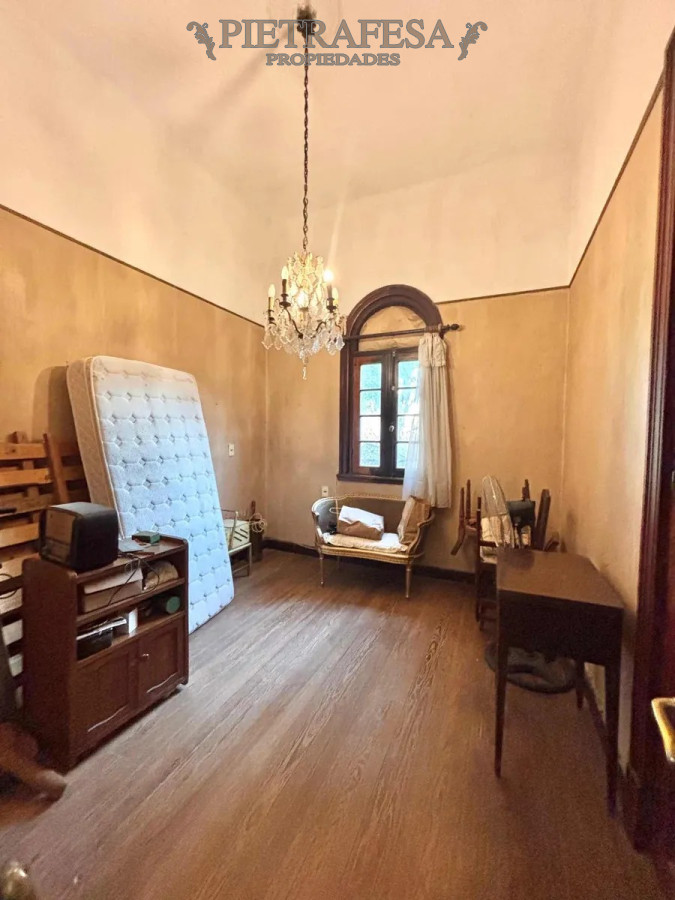 Casa ID.13929 - Casa en venta en Pocitos, 3 dormitorios, 1 baño, terraza.