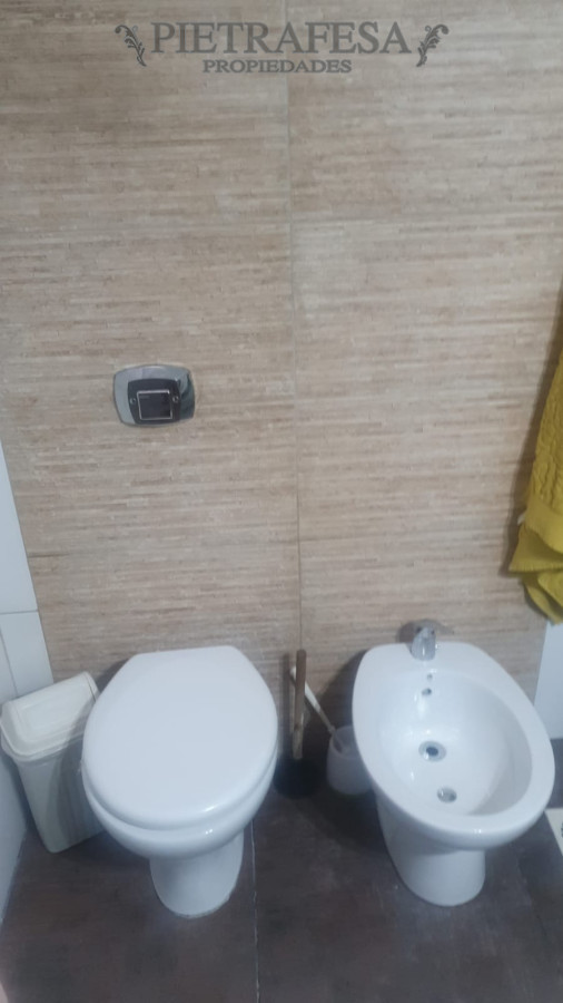 Casa ID.9618 - Casa en venta con renta 2 dormitorios, 3 baño, piscina-Carrasco Norte