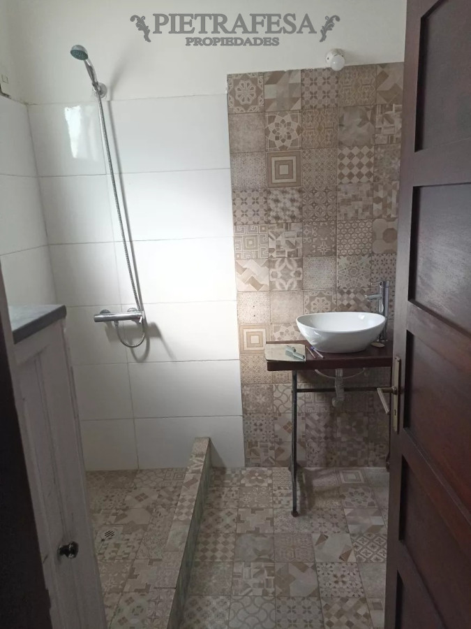 Casa ID.12164 - Casa en venta 4 dormitorios, 2 baños, azotea, unión