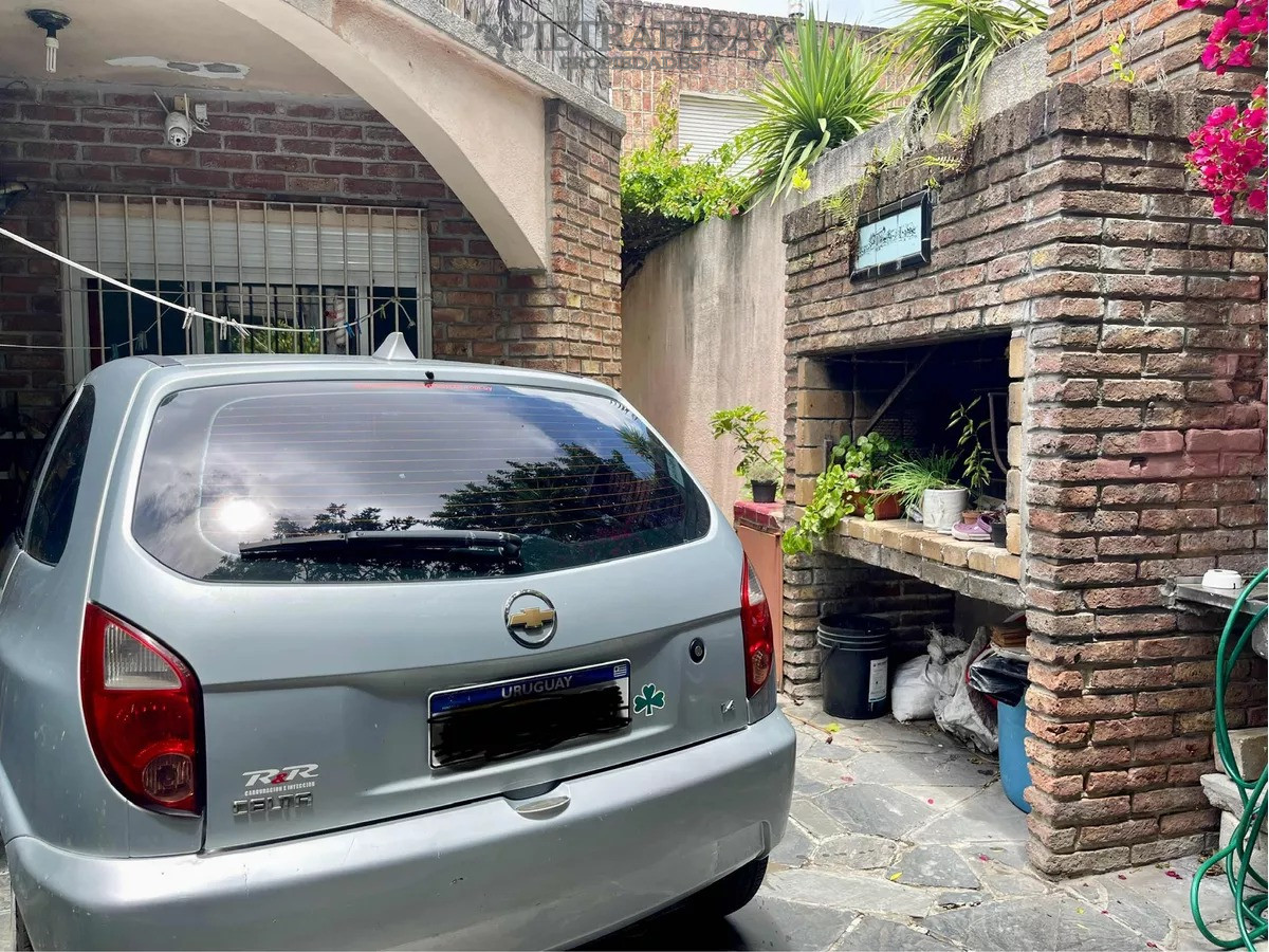 Casa ID.12082 - Casa en venta 4 dormitorios, 2 baños, gje- Buceo