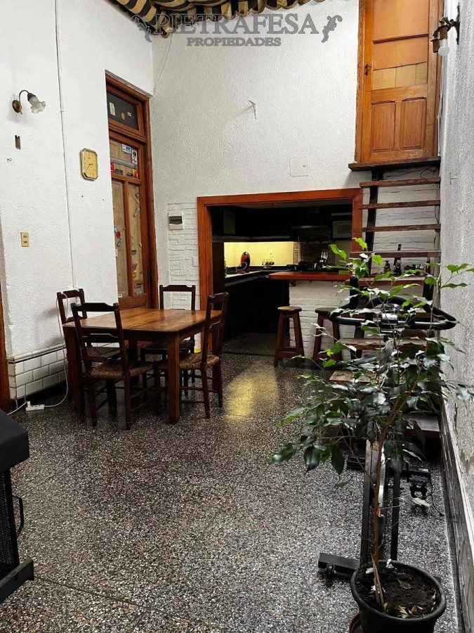 Casa ID.5778 - Casa en venta 4 dormitorios, 2 baños, patio, azotea y garaje-Charrúa -Cordón
