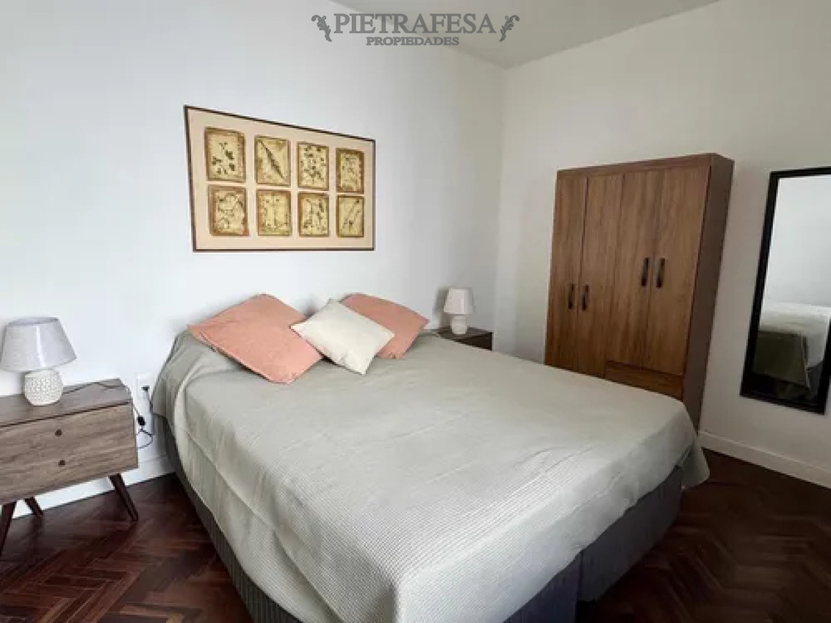Casa ID.14121 - Casa en alquiler, 2 dormitorios, 1 baño. Amueblada. Union. 