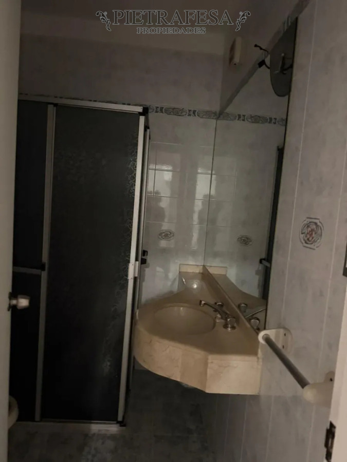 Casa ID.15914 - Casa en alquiler, 1 dormitorio, 1 baño, patio. Parque Batlle.