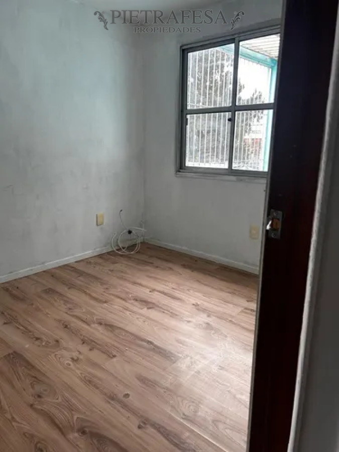 Casa ID.14164 - Casa en alquiler, 3 dormitorios, 1 baño, terraza con parrillero. Flor de Maroñas.