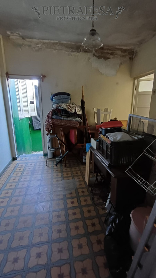 Casa ID.13895 - Casa a reciclar 2 dormitorios, 1 baño- Aires Puros 
