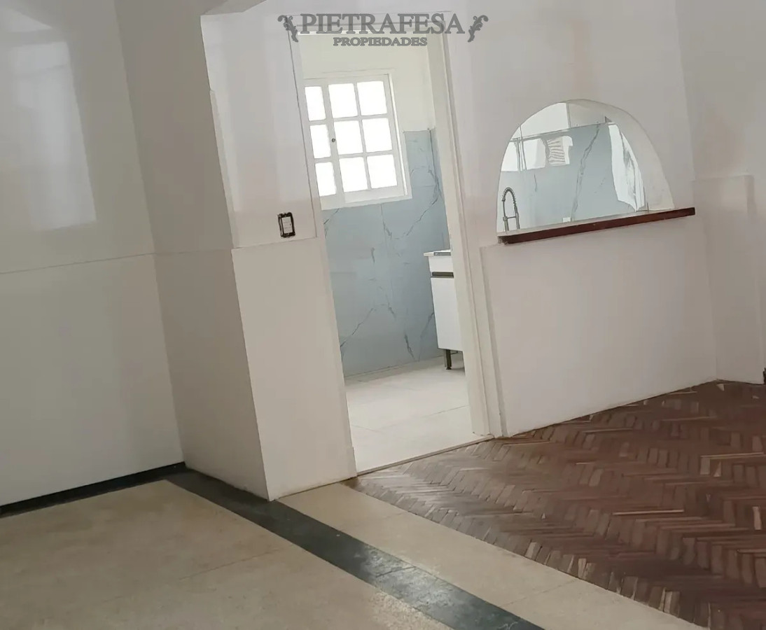 Casa ID.15521 - Casa en alquiler, 3 dormitorios, 2 baños, patio con parrillero. Parque Rodó.