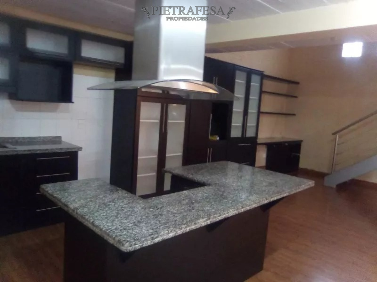 Casa ID.10325 - Casa en venta 3 dormitorios,1 baño, cochera-Malvin