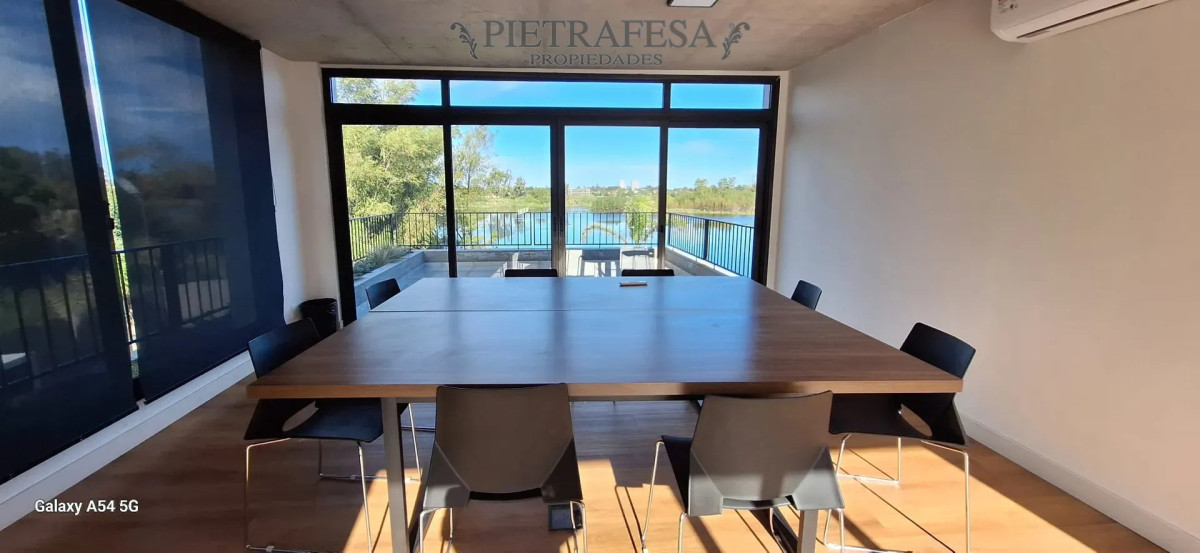 Casa ID.16424 - Casa en venta - 2 dormitorios - 1 baño - Cochera 