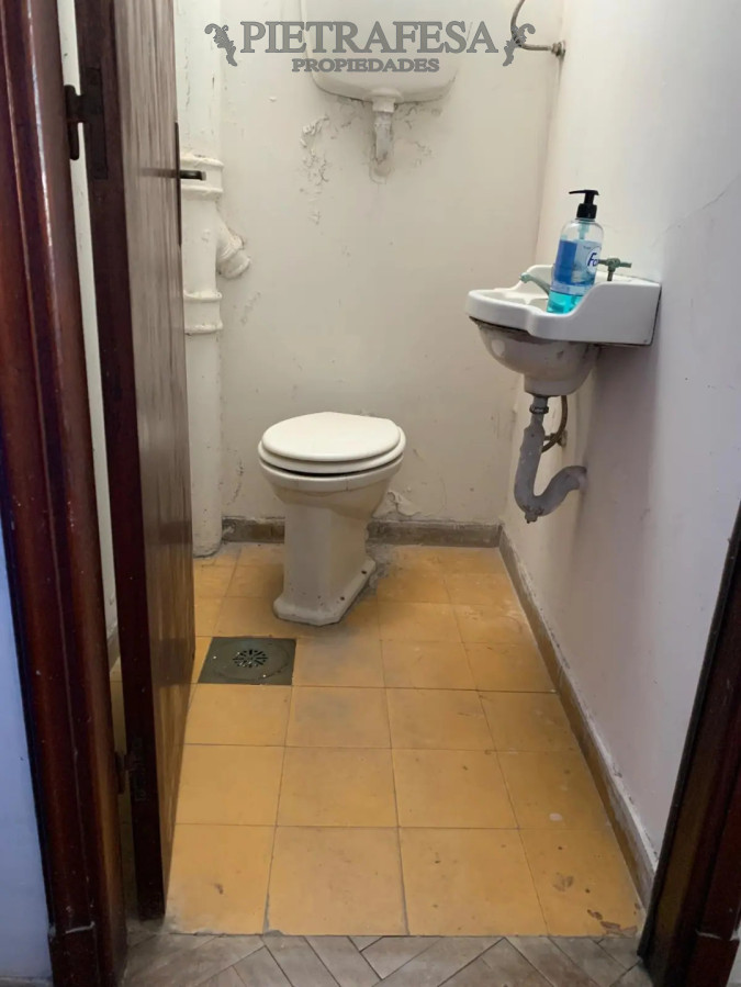 Casa ID.15788 - Casa en venta, 2 dormitorios, 2 baños, patio, garaje. Union.