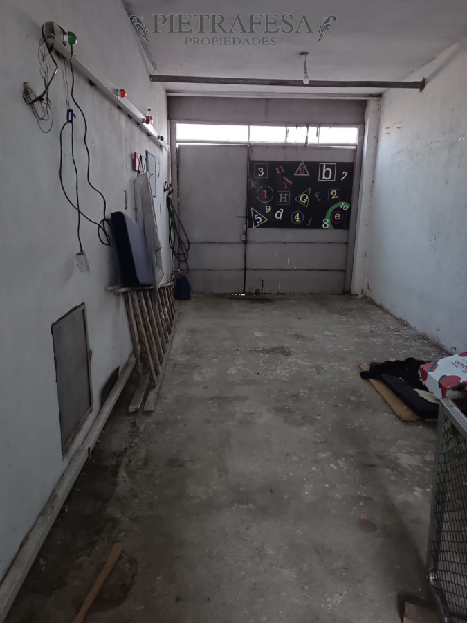 Casa ID.10372 - Casa en venta 3 dormitorios, 1 baño, gje, fondo-Unión 