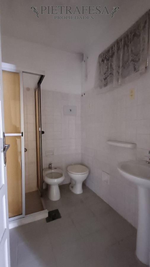 Casa ID.13895 - Casa a reciclar 2 dormitorios, 1 baño- Aires Puros 
