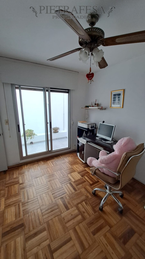 Casa ID.14035 - Casa En Cordón excelente ubicación! 3 Dorm Y Garage Padrón Único