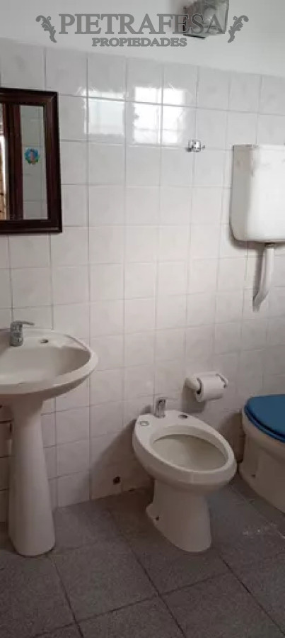 Casa ID.12688 - Casa en venta, 2domritorios, 1baño, balcon. Buceo.