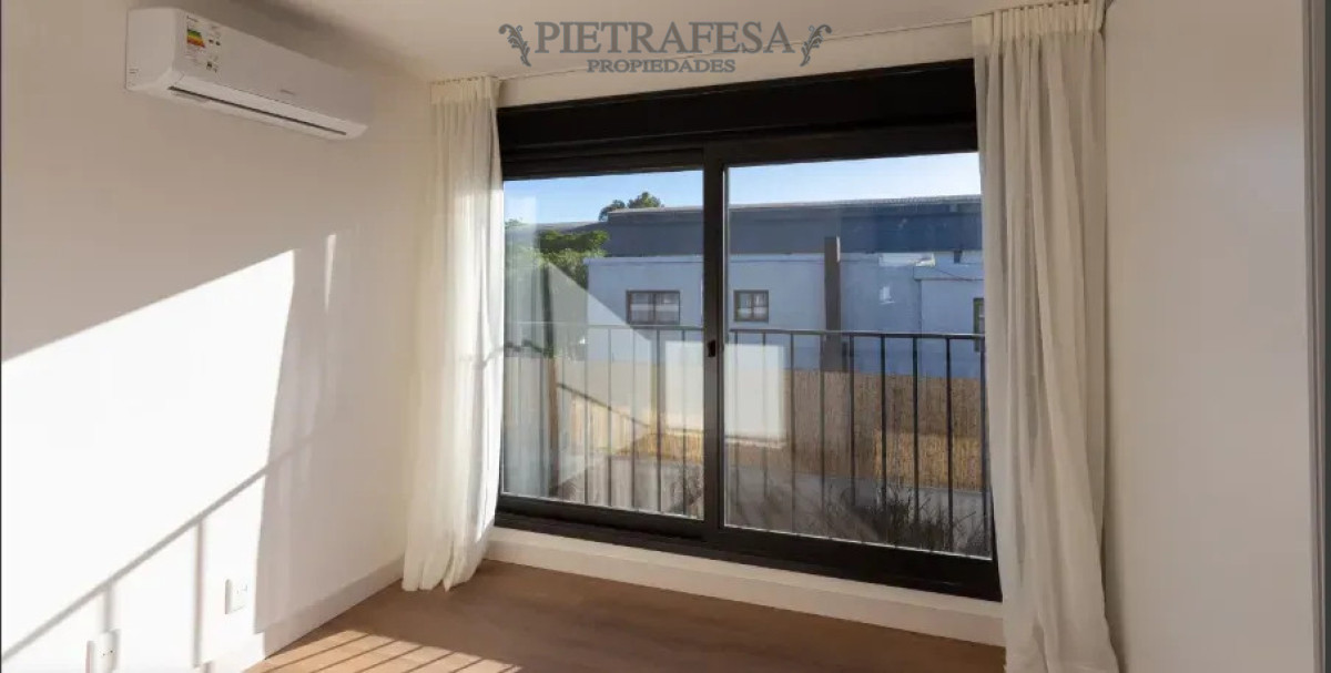 Casa ID.16440 - Casa en venta con renta - 2 dormitorios - 1 baño - Cochera