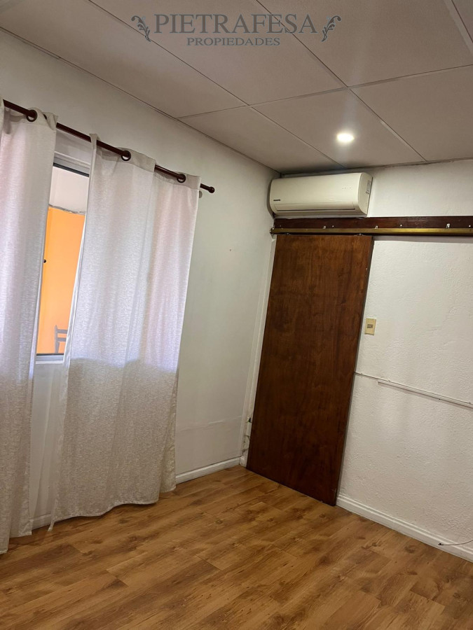 Casa ID.13885 - Casa amplia en venta 2 dormitorios, 1 baño, cochera-Maroñas