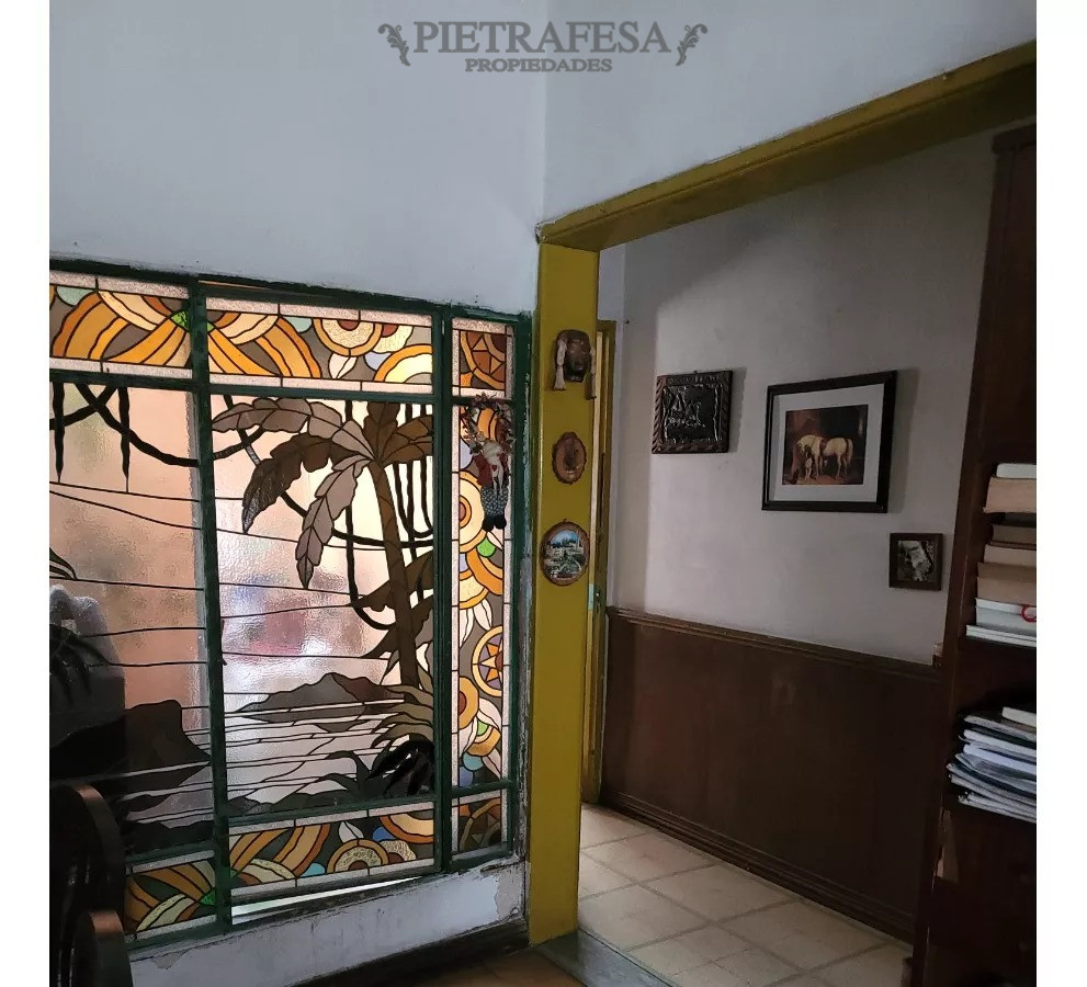 Casa ID.7121 - Casa en venta 2 dormitorios, 1 baño, azotea y garaje-Carlos Roxlo- Cordón