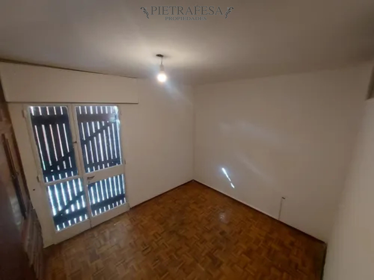 Casa ID.14336 - Casa en venta, 4 dormitorios, 3 baños, patio con parrillero, garaje doble. Puertito del Buceo.