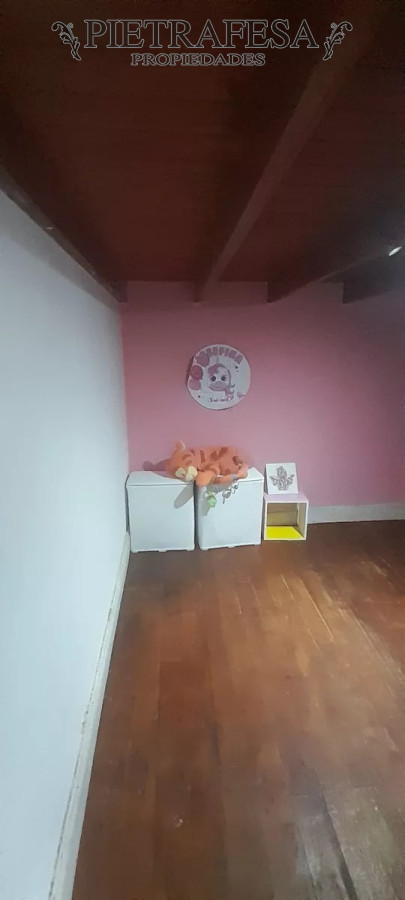 Casa ID.11239 - Casa en venta, 5 dormitorios, 1 baño-Aguada