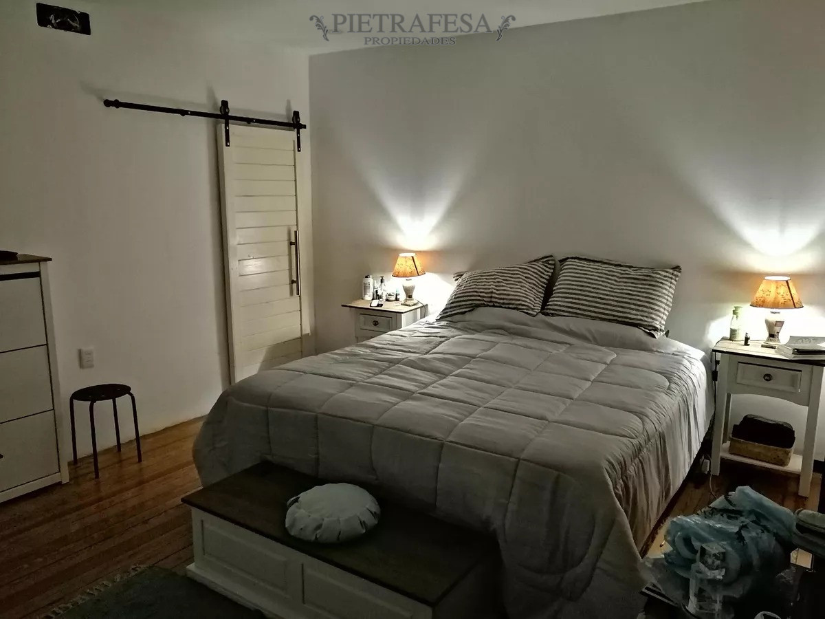 Casa ID.9504 - Casa en venta 2 dormitorios, 3 baños, azotea,gje-Reducto