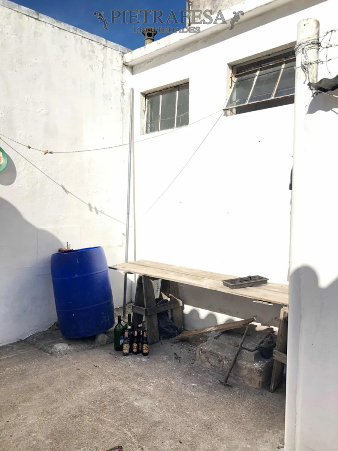 Casa ID.13641 - Casa en venta 2 dormitorios, 2 baños, fondo- garaje-La Blanqueada 