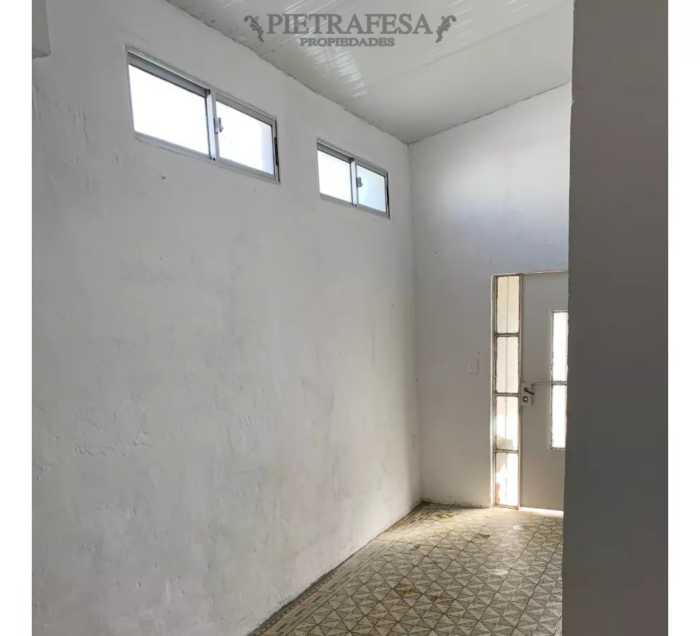 Casa ID.13186 - Casa y apto en venta, 4 dormitorios, cochera-Cerro 