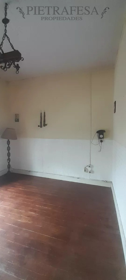 Casa ID.11239 - Casa en venta, 5 dormitorios, 1 baño-Aguada