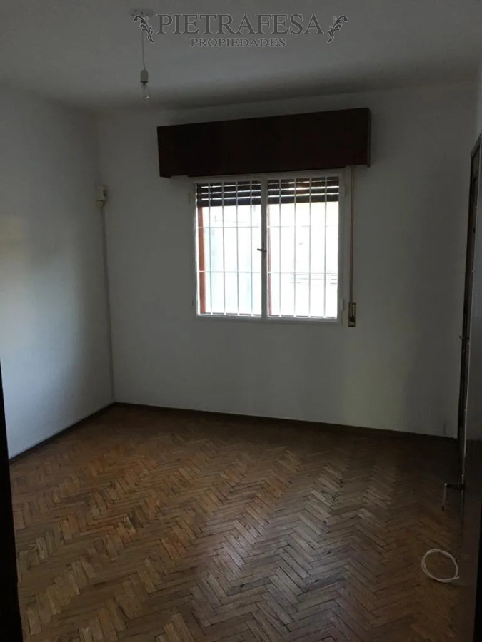 Casa ID.13893 - Casa de altos en venta, 2 dormitorios, 1 baño-Malvin 