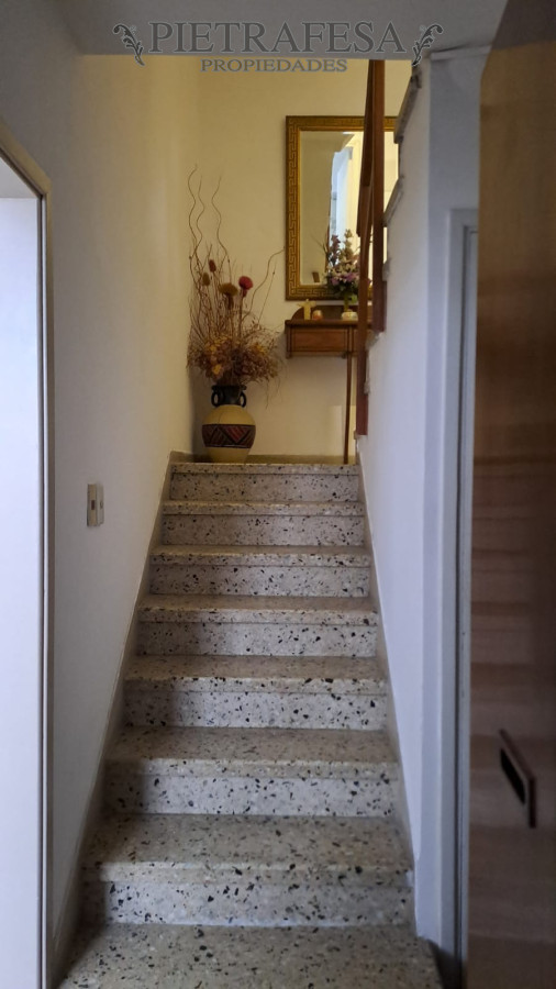 Casa ID.14035 - Casa En Cordón excelente ubicación! 3 Dorm Y Garage Padrón Único