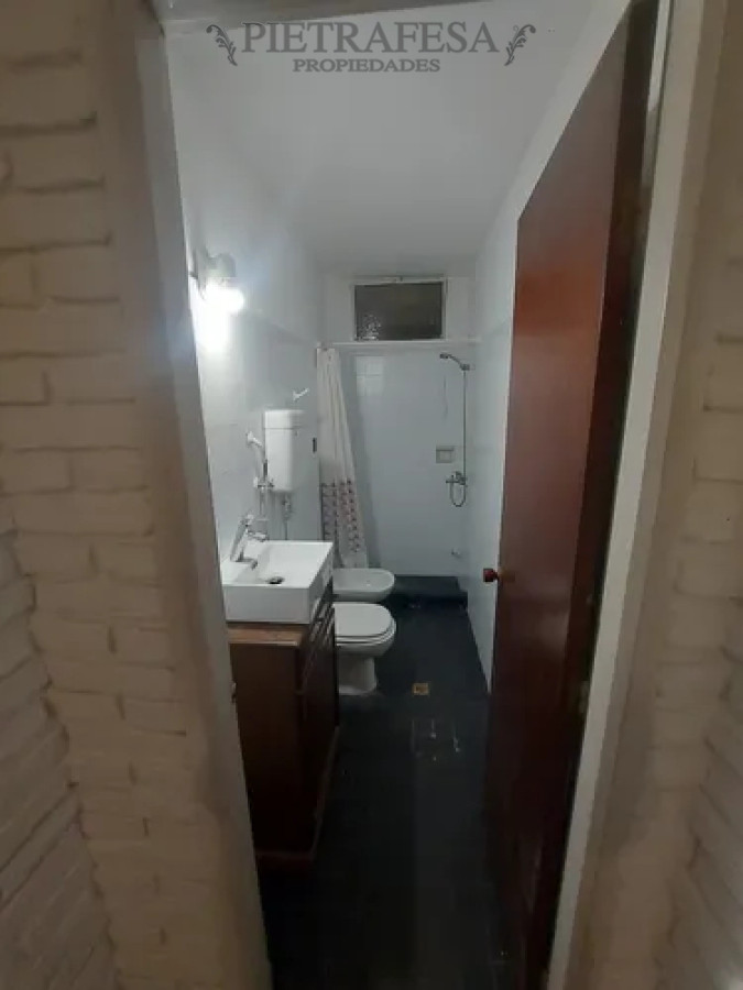 Casa ID.14336 - Casa en venta, 4 dormitorios, 3 baños, patio con parrillero, garaje doble. Puertito del Buceo.