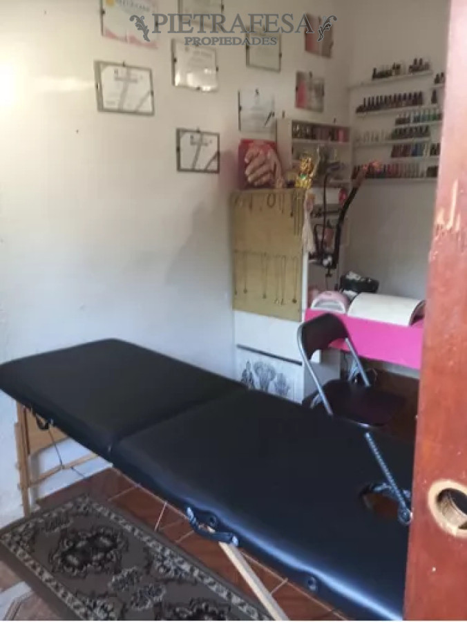 Casa ID.12701 - Casa en venta, 8dormitorios, 2baños, patio, cochera, piscina. El Pinar.