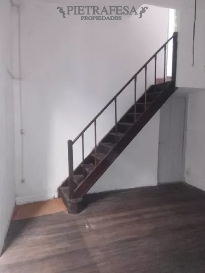 Casa ID.13165 - Casa en alquiler, 5dormitorios, 2baños, patio. Prado.