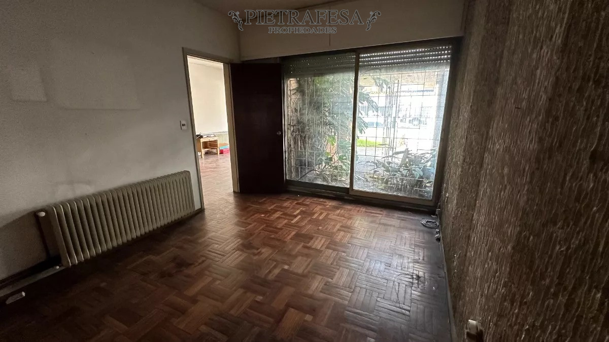 Casa ID.10336 - Casa en venta 4 dormitorios, 3 baños, fondo, gje-Buceo