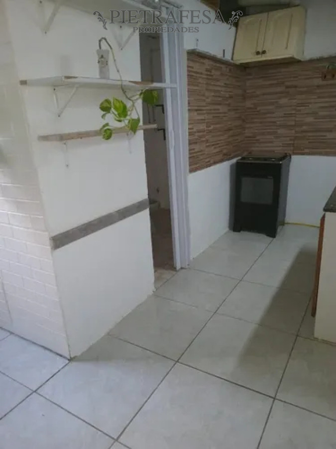 Casa ID.13580 - Casa en alquiler, 1dormitorio, 1baño, patio. Peñarol.