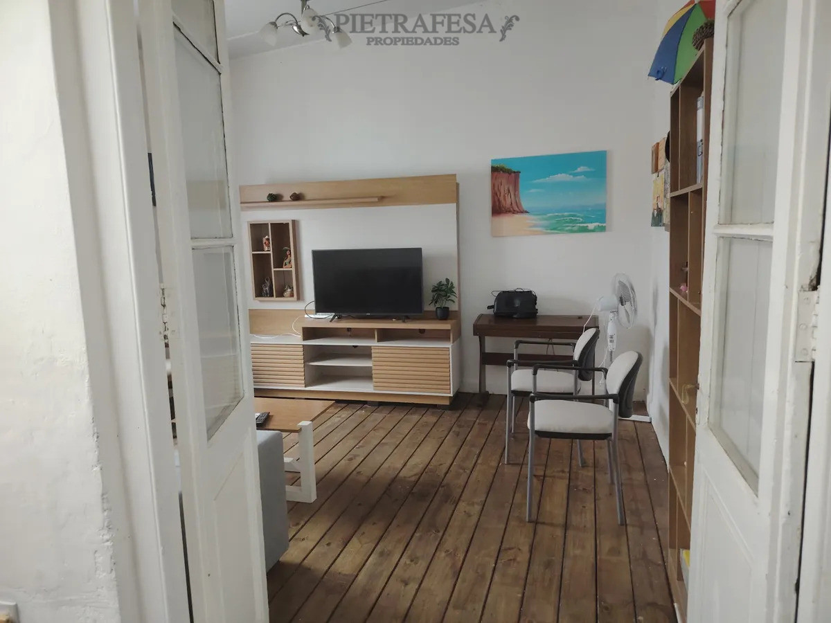 Casa ID.15163 - Casa en alquiler, 3 dormitorios, 2 baños, patio con parrillero. Buceo.