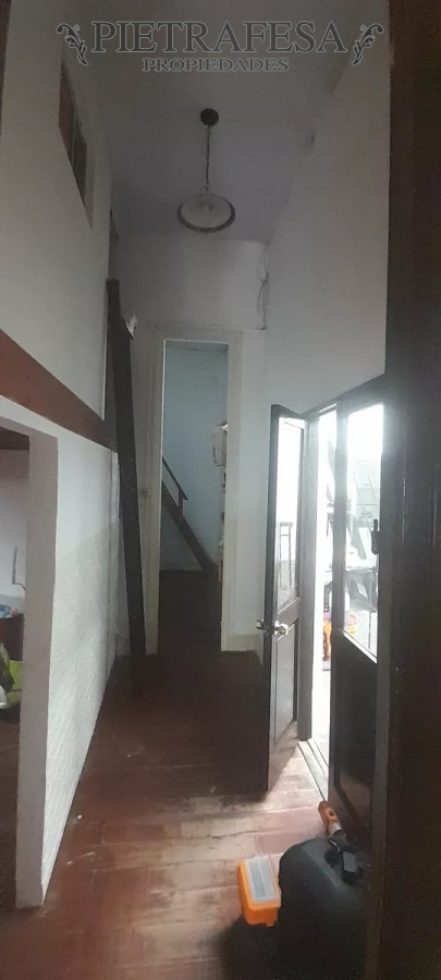 Casa ID.11239 - Casa en venta, 5 dormitorios, 1 baño-Aguada