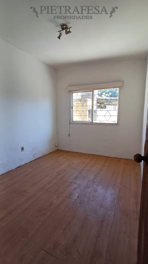 Casa ID.14584 - Apartamento en alquiler, 1 dormitorio, 1 baño, patio con parrillero-Malvin Norte