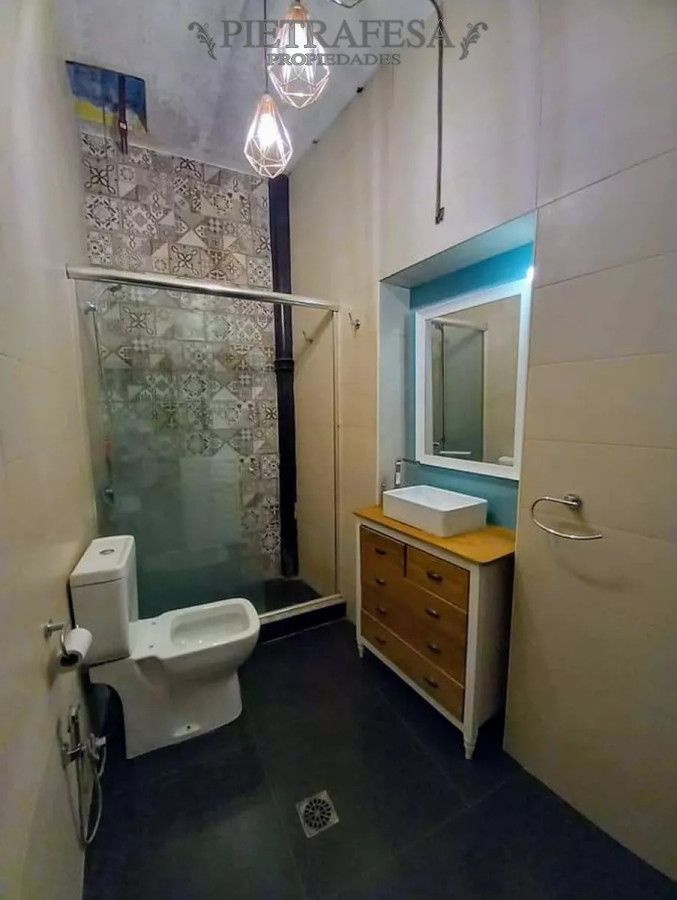 Casa ID.11878 - Casa en venta con renta, 2 dormitorios, terraza con parrillero-Unión