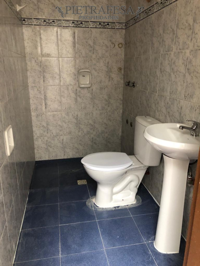 Casa ID.7143 - Casa en venta con renta, 4 dormitorios, 2 baños- Estrella Del Norte- Aguada