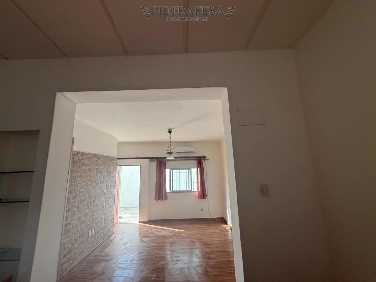 Casa ID.15153 - Casa en venta, 1 dormitorio, 1 baño. Prado.