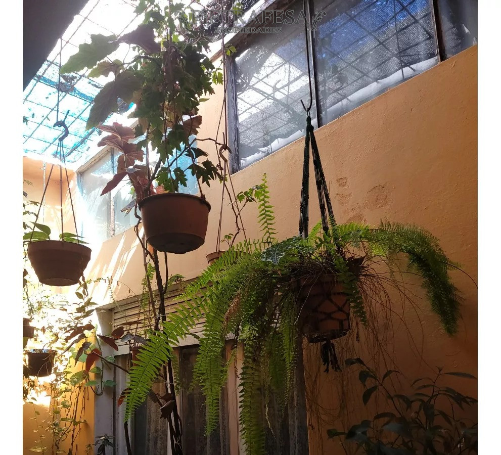 Casa ID.7121 - Casa en venta 2 dormitorios, 1 baño, azotea y garaje-Carlos Roxlo- Cordón