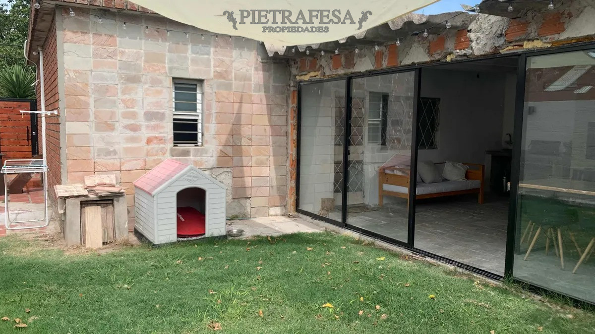 Casa ID.13503 - Casa en venta 1 dormitorios, 2 baños, patio, cochera- Maroñas 