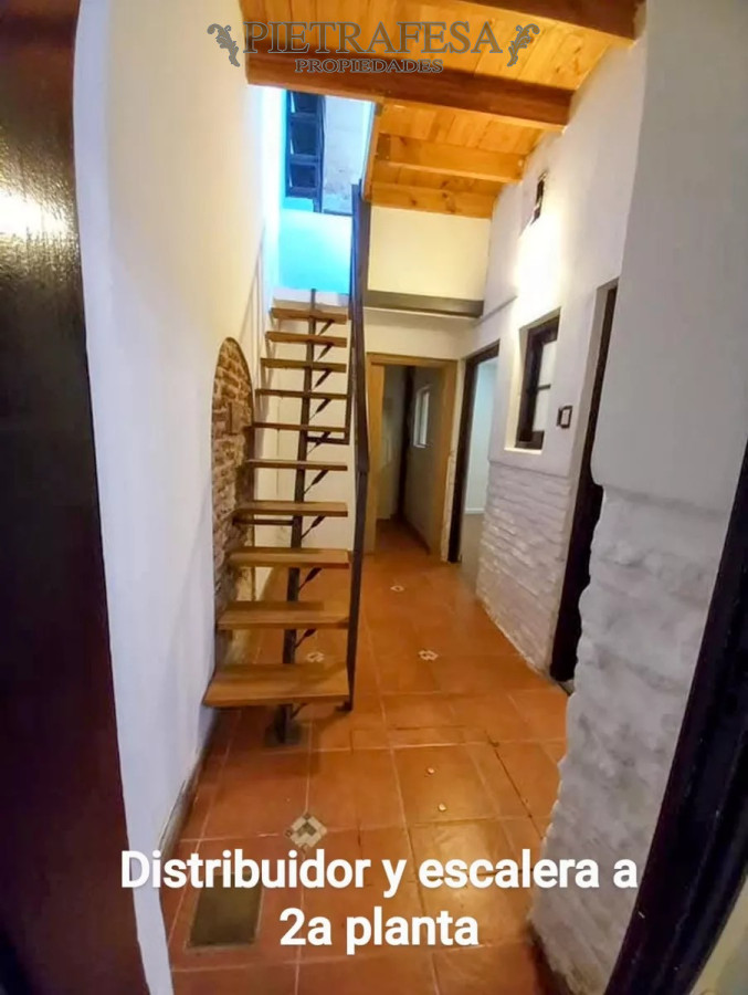 Casa ID.11878 - Casa en venta con renta, 2 dormitorios, terraza con parrillero-Unión