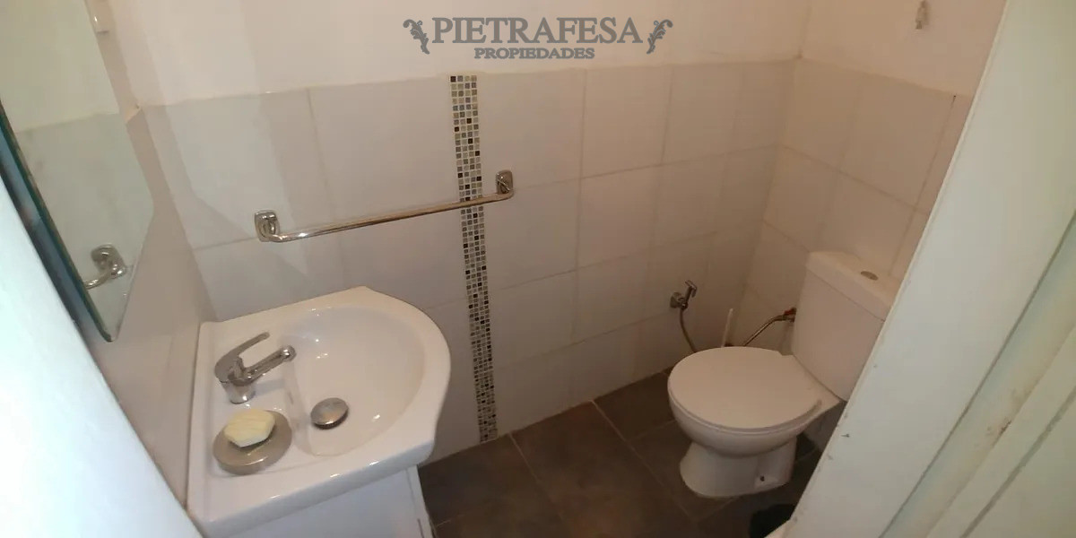 Casa ID.15028 - Casa ph en venta, 3 dormitorios, 2 baños, terraza, garaje, cochera. Atahualpa.