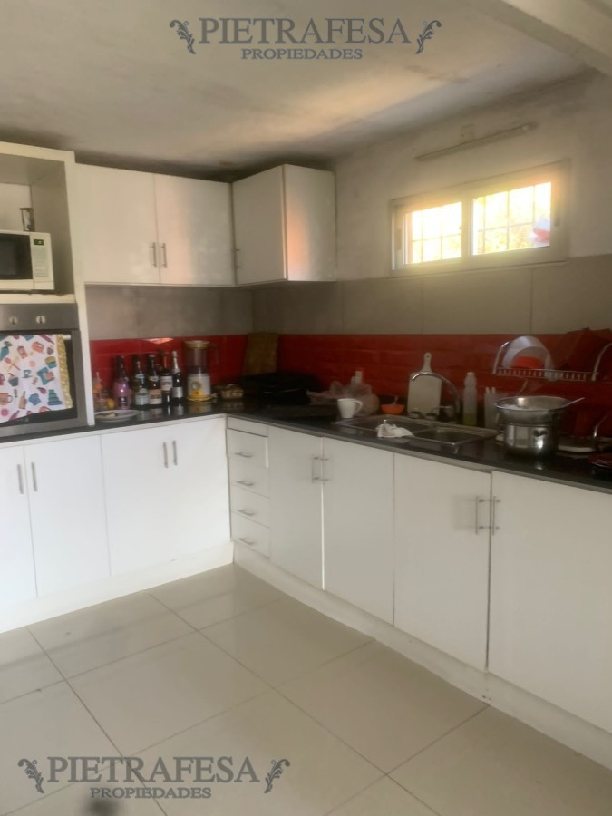 Casa ID.9634 - 2 casas en venta 6dormitorios, 8 baños, fondo-Carrasco Norte