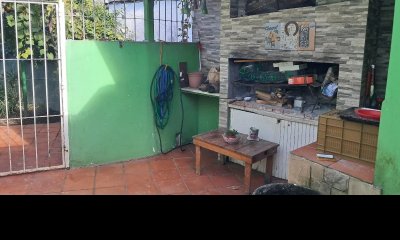 Casa en venta 2 dormitorio, 2 baños, patio-gje-Aires Puros