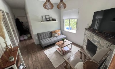 Casa en venta, 3dormitorios, 1baño, patio, cochera, barbacoa. Flor de Maroñas.